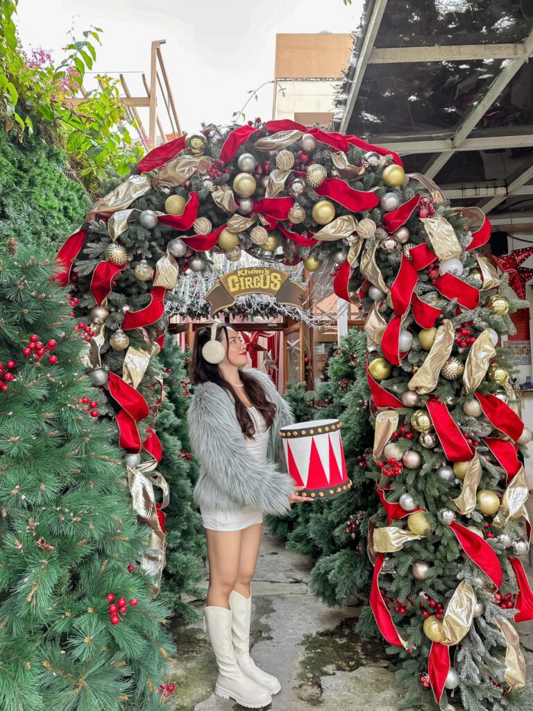 Khám phá Rạp Xiếc Noel Độc Đáo Giữa Lòng Sài Gòn tại Khóm Coffee & Tea